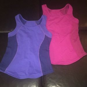 Lululemon tanks size 6